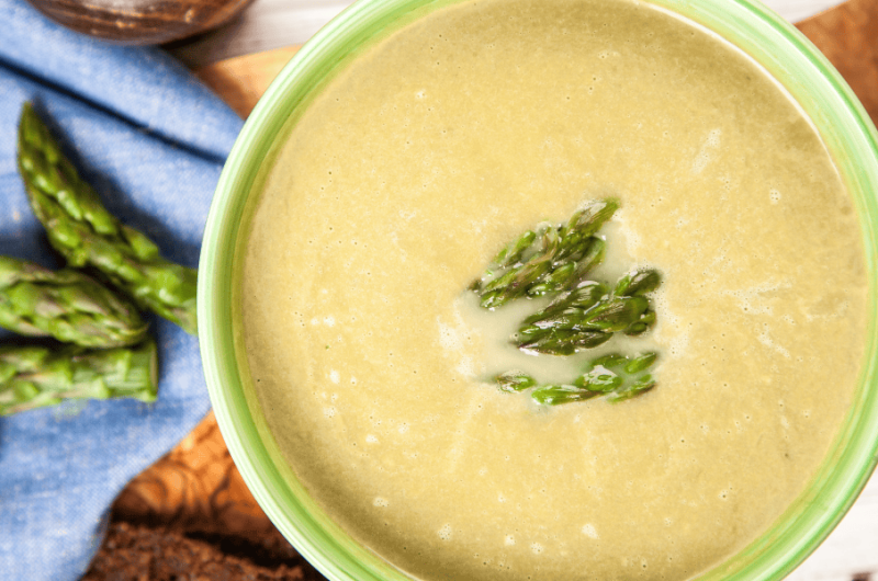 Spargelcremesuppe: Schnell und einfach aus Spargelresten