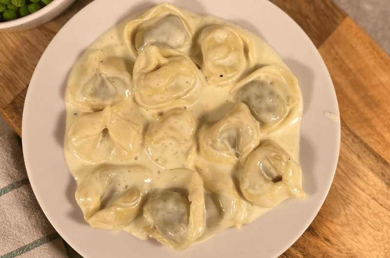 Tortellini in Schinken-Sahne-Soße: Ein Klassiker