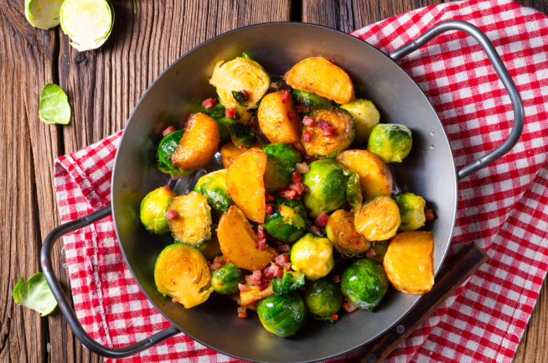 Rosenkohl-Kartoffel-Pfanne: Ein einfaches und schnelles Rezept für ein leckeres und sättigendes Gericht