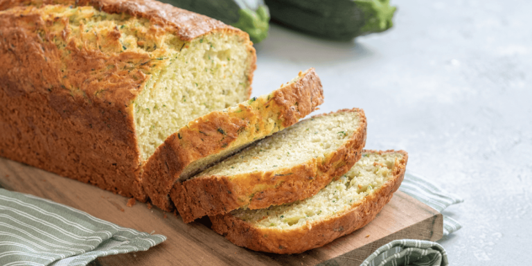 Mutters köstlicher Zucchini-Mandel-Kuchen: Fluffig, saftig und einfach unwiderstehlich!
