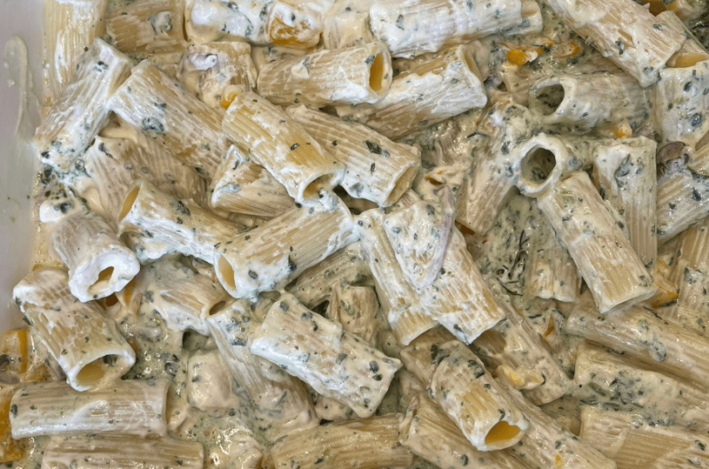 Cremige One-Pot-Pasta mit Frischkäse