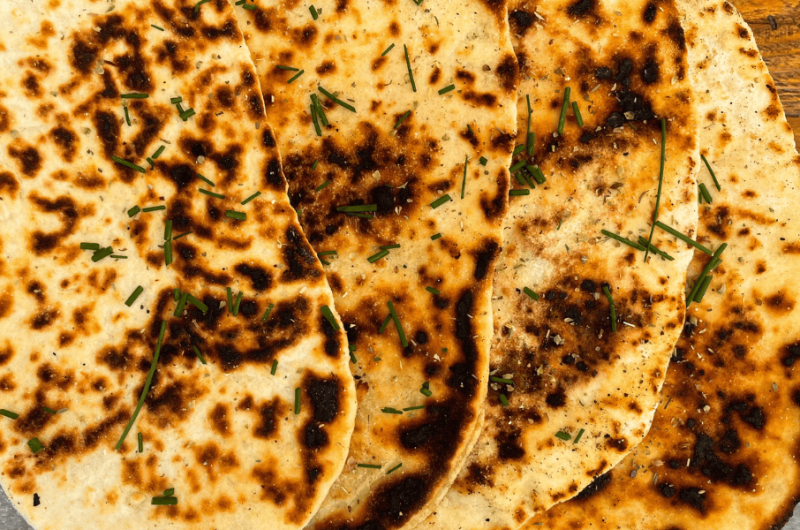 Schnelles Pfannenbrot aus Mehl und Joghurt: Einfach, Lecker, Unverzichtbar