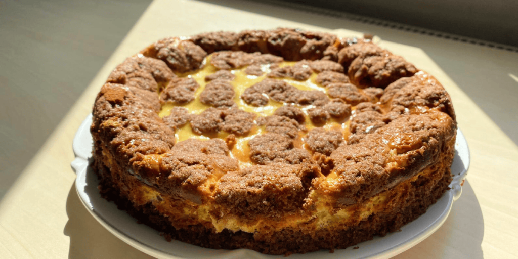 Das Bild zeigt einen selbstgemachten Russischen Zupfkuchen.