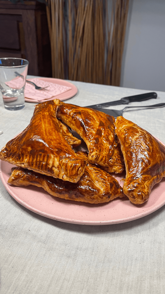 Leckere Blätterteig Taschen.