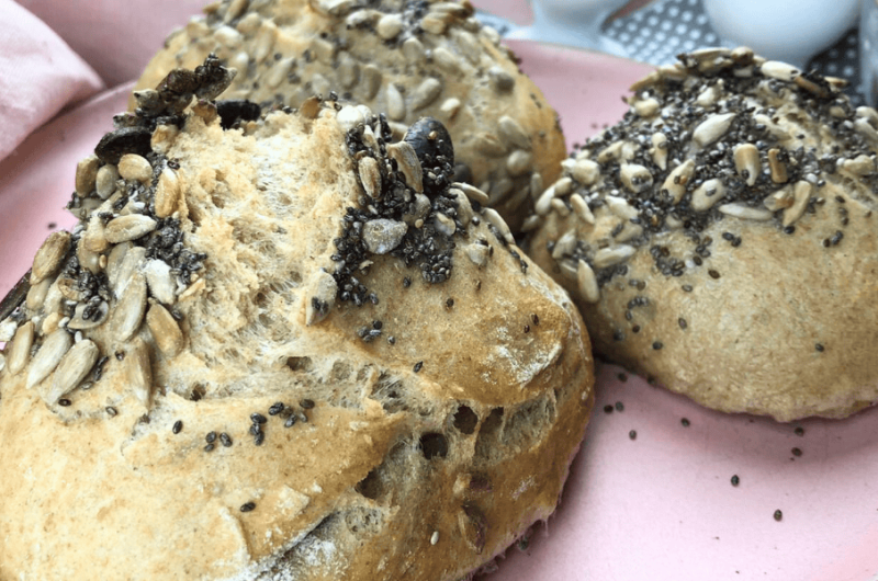 Weizenvollkorn-Brötchen selber machen: Einfacher geht’s nicht